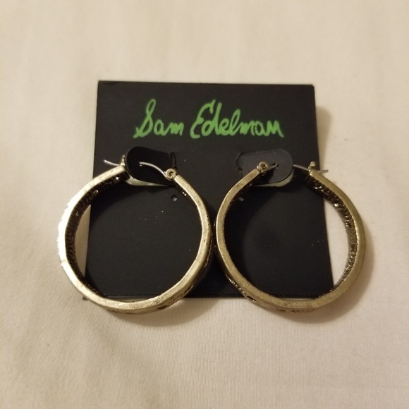 FIRM NWT Sam Edelman Gold Tone Chain Stitch Hoop Earrings - Picture 1 of 3